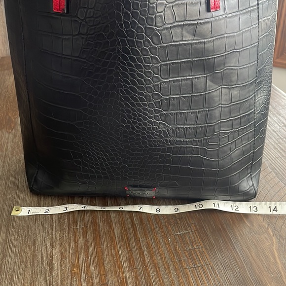 TAHARI Black/Red Croc-Embossed Kensington Tote - Picture 3 of 14